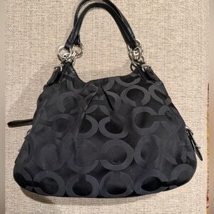 👜 Coach Black Signature Jacquard Shoulder Bag VGUC
